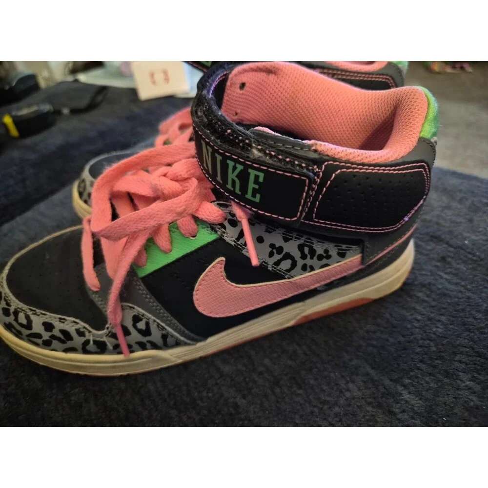 Nike Air Morgan Pink Green and Leopard Grey Womens Size 4.5 Youth  USED Rare